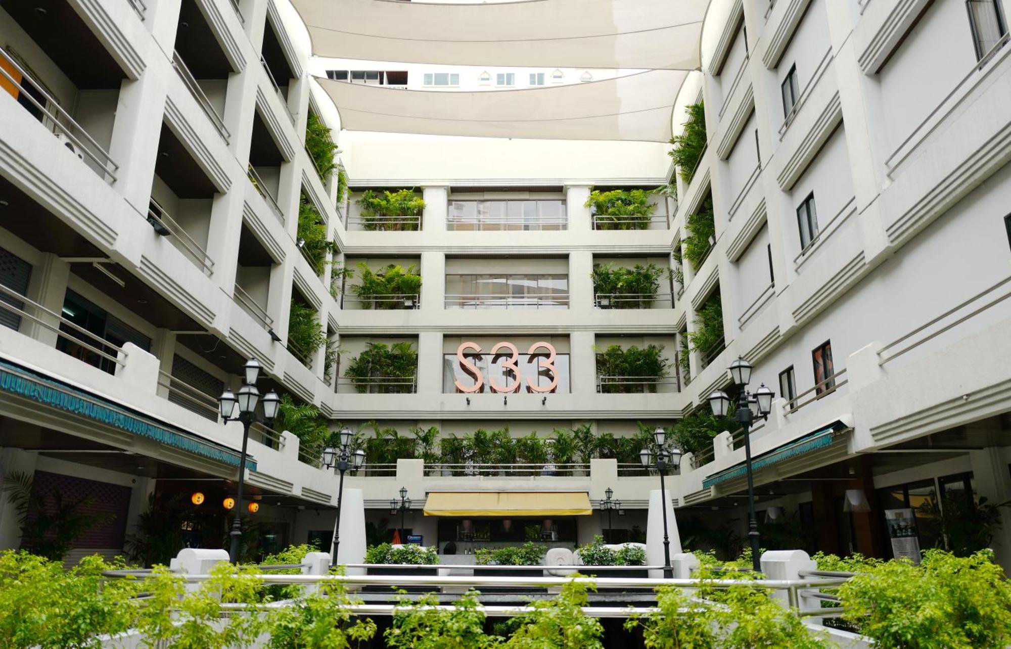 S33 Compact Sukhumvit Hotel Bangkok Esterno foto